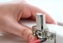 Keukenkast deuren afstellen keukenkastje afstellen