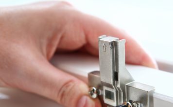 Keukenkast deuren afstellen keukenkastje afstellen