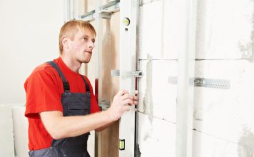 Voorzetwand met gipsplaten maken Voorzetwand met gipsplaten